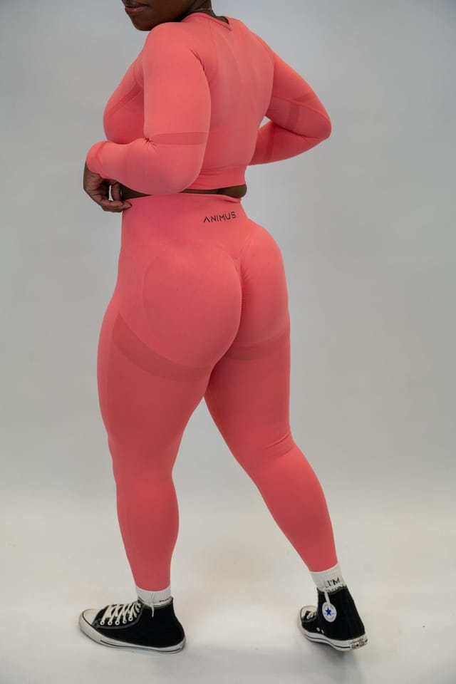 Animus Animus Women's Scrunched Crop Top Seamless Set in Coral - 3