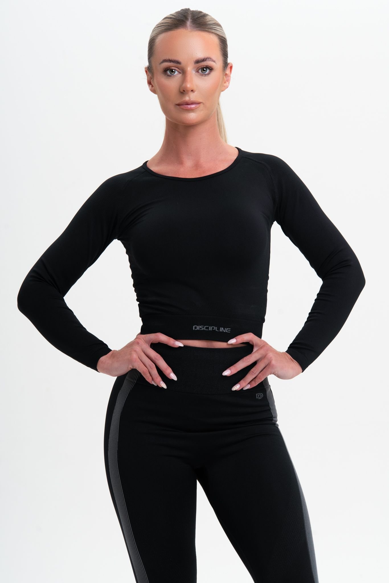 Discipline 365 Discipline 365 Women's Discipline Seamless Sports Fitness Long Sleeve Top in Black - 1