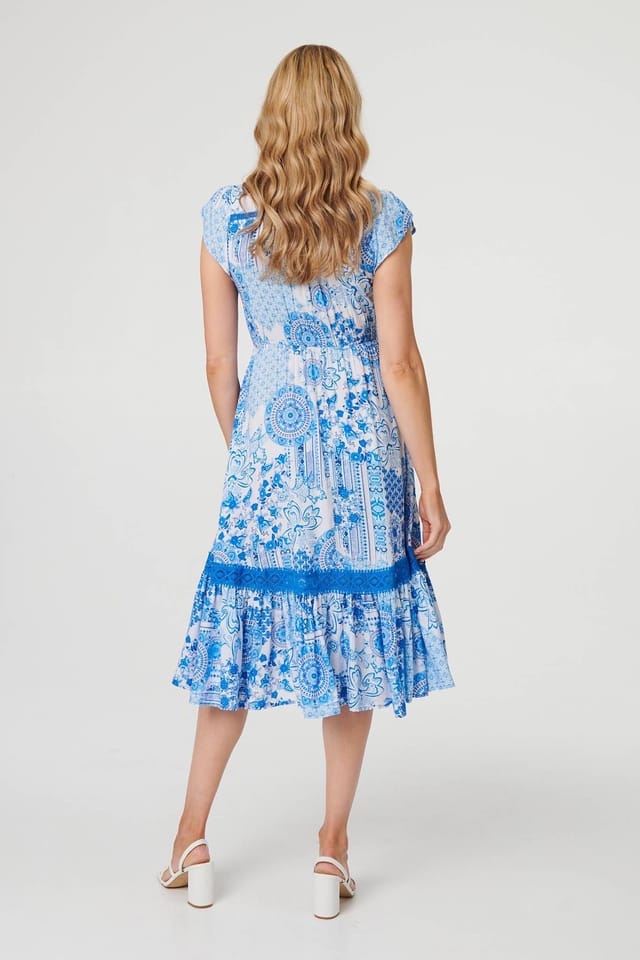 Izabel London Izabel London Women's Abstract Printed Lace Trim Midi Dress in Blue - 3