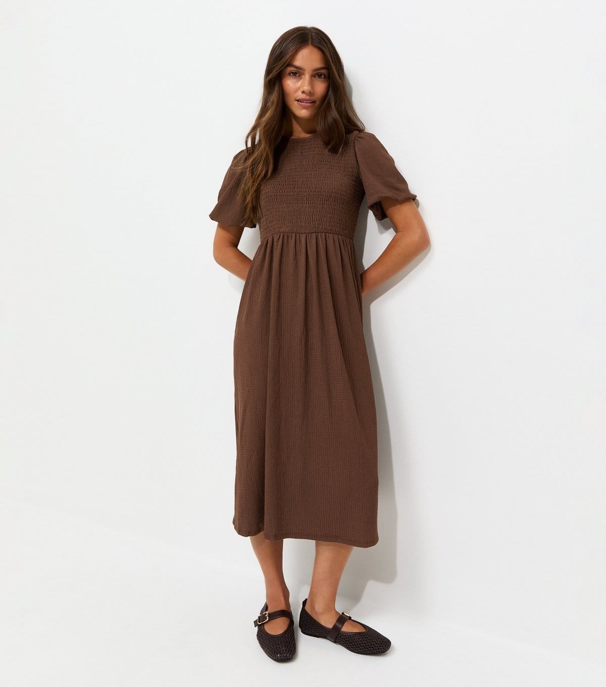 Women's Petite Dark Brown Woven Texture Shirred Bodice Midi Dress New Look