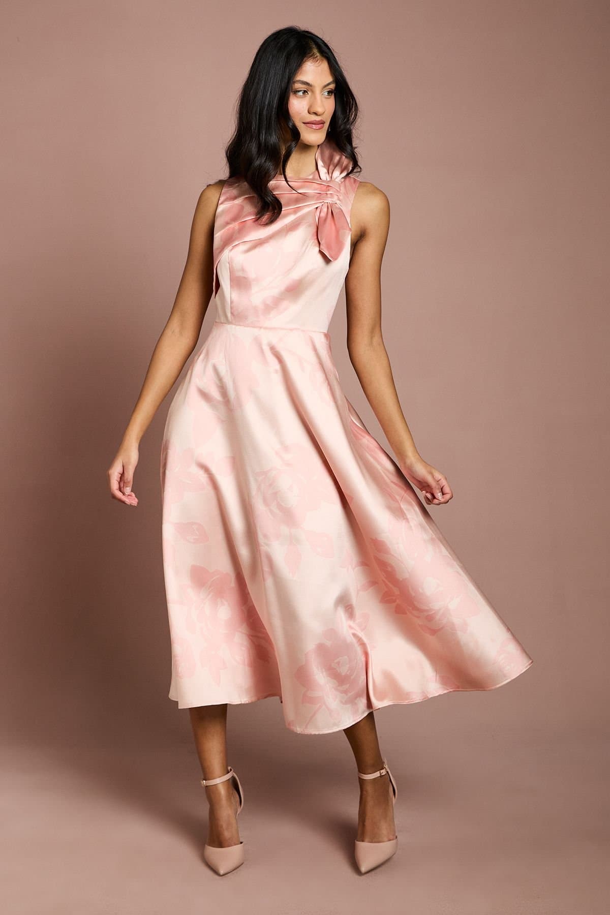 Coast Coast Women's Petite Detail Pleat Midi Dress in Pink