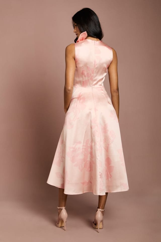 Coast Coast Women's Petite Detail Pleat Midi Dress in Pink - 3