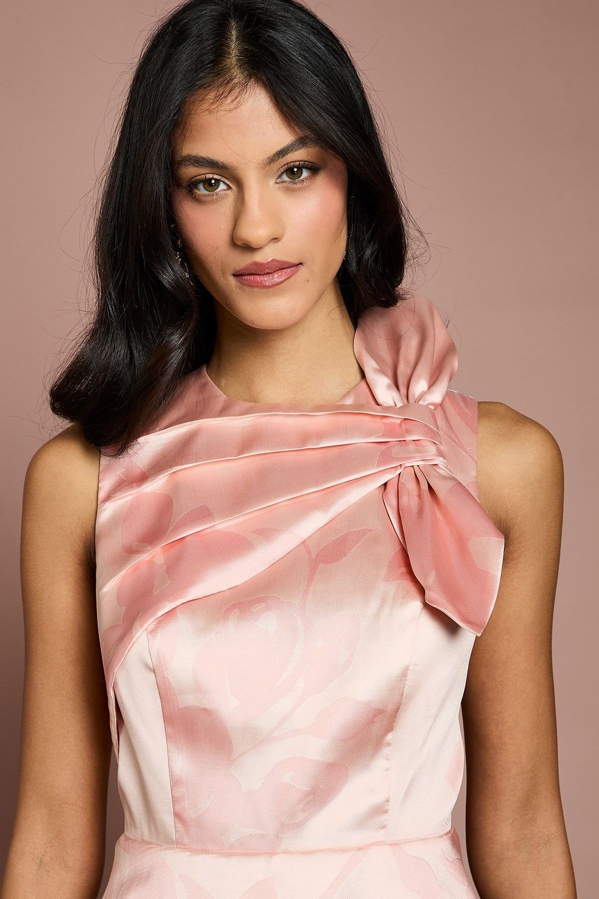 Coast Coast Women's Petite Detail Pleat Midi Dress in Pink - 4