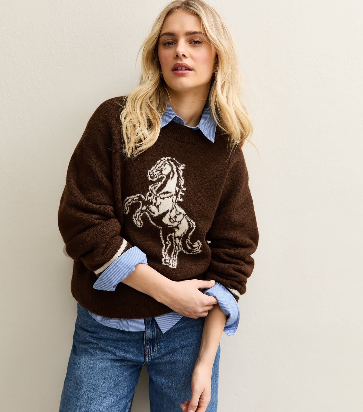 New Look Women's Brown Horse Design Crew Neck Jumper New Look