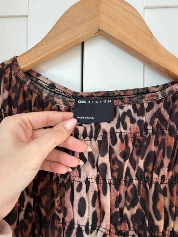 ASOS ASOS design leopard print top