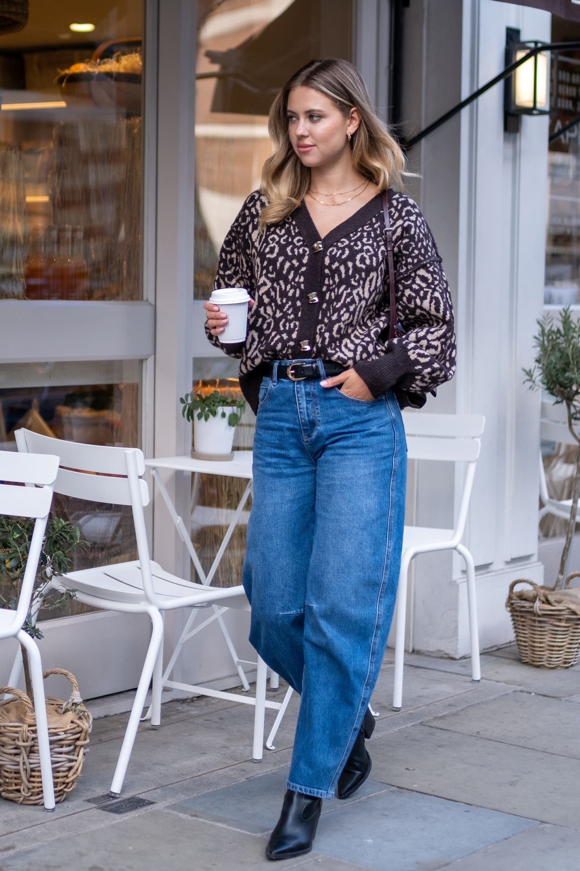 Gini London Gini London Women's Blue Mid Rise Barrel Leg Jeans