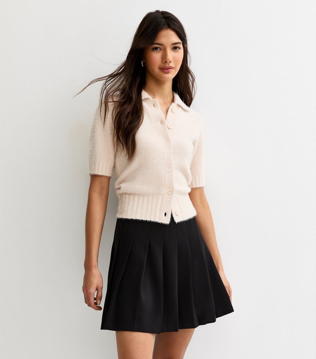 New Look Women's Black Pleated Crepe Mini Skirt New Look