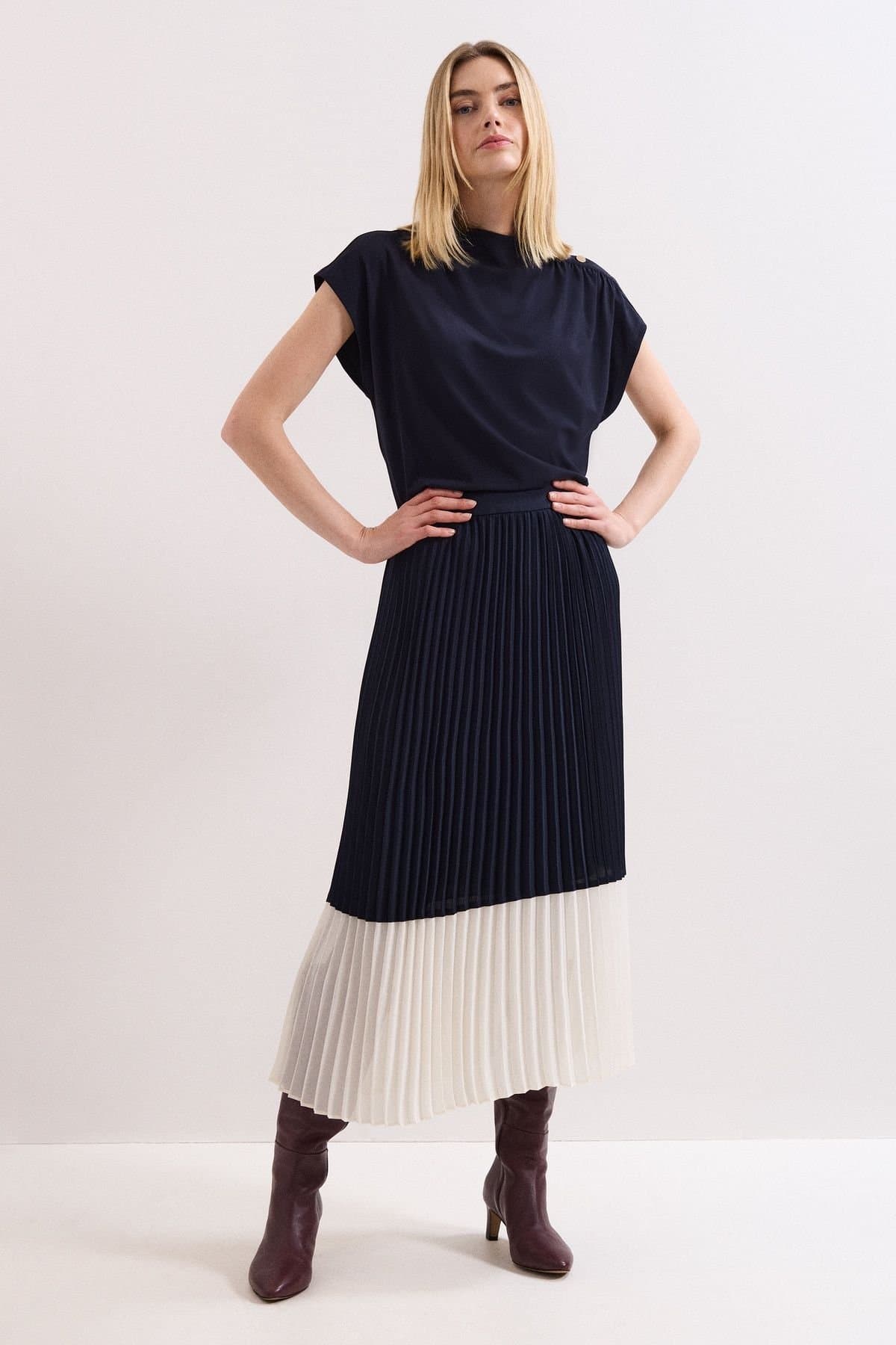 Phase Eight Phase Eight Navy & White Pleated Midi Skirt