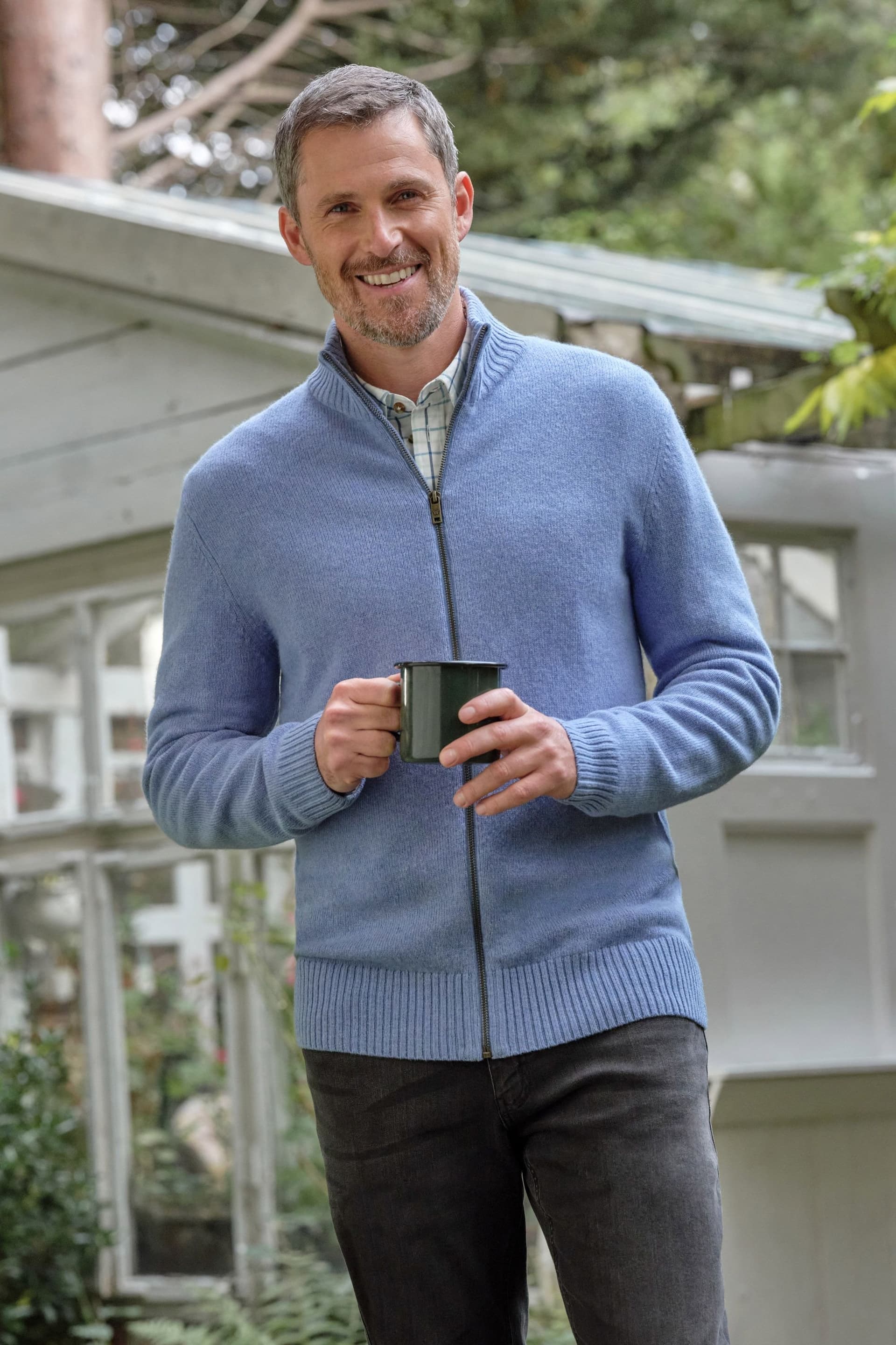 WoolOvers WoolOvers Men's Mens 100% Lambswool Lincoln Zipper Cardigan in Light Blue