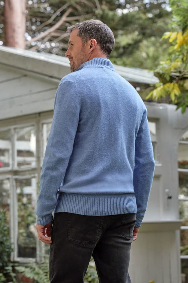 WoolOvers WoolOvers Men's Mens 100% Lambswool Lincoln Zipper Cardigan in Light Blue - 3