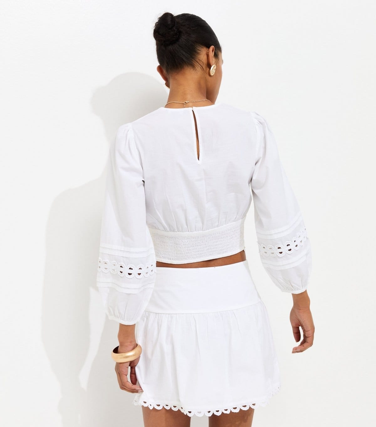 New Look Women's White Pintuck Balloon Sleeve Cropped Blouse New Look - 4