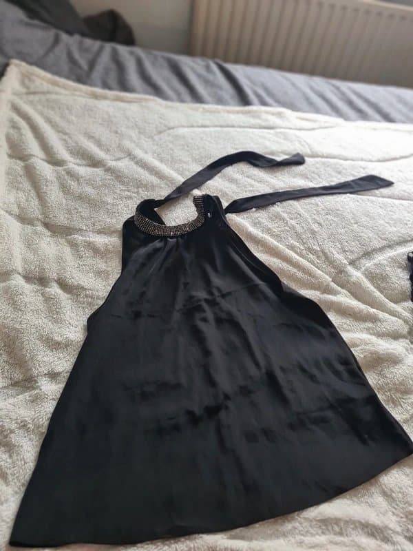 New Look Size 8 black halterneck top new look ,partys,events,holiday