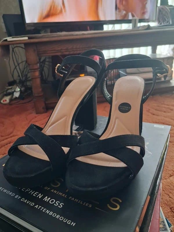 New Look 4 Inch New Look Black Velvet-look Heels