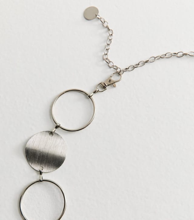 New Look Silver Tone Large Circle Belt New Look - 3