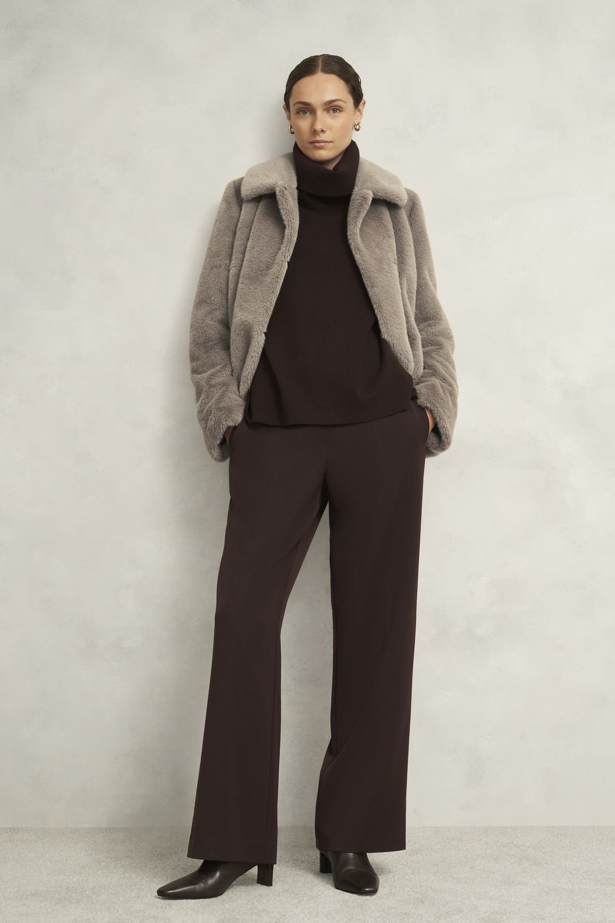 Hobbs London Hobbs London Women's Dania Faux Fur Coat in Light Grey - 4