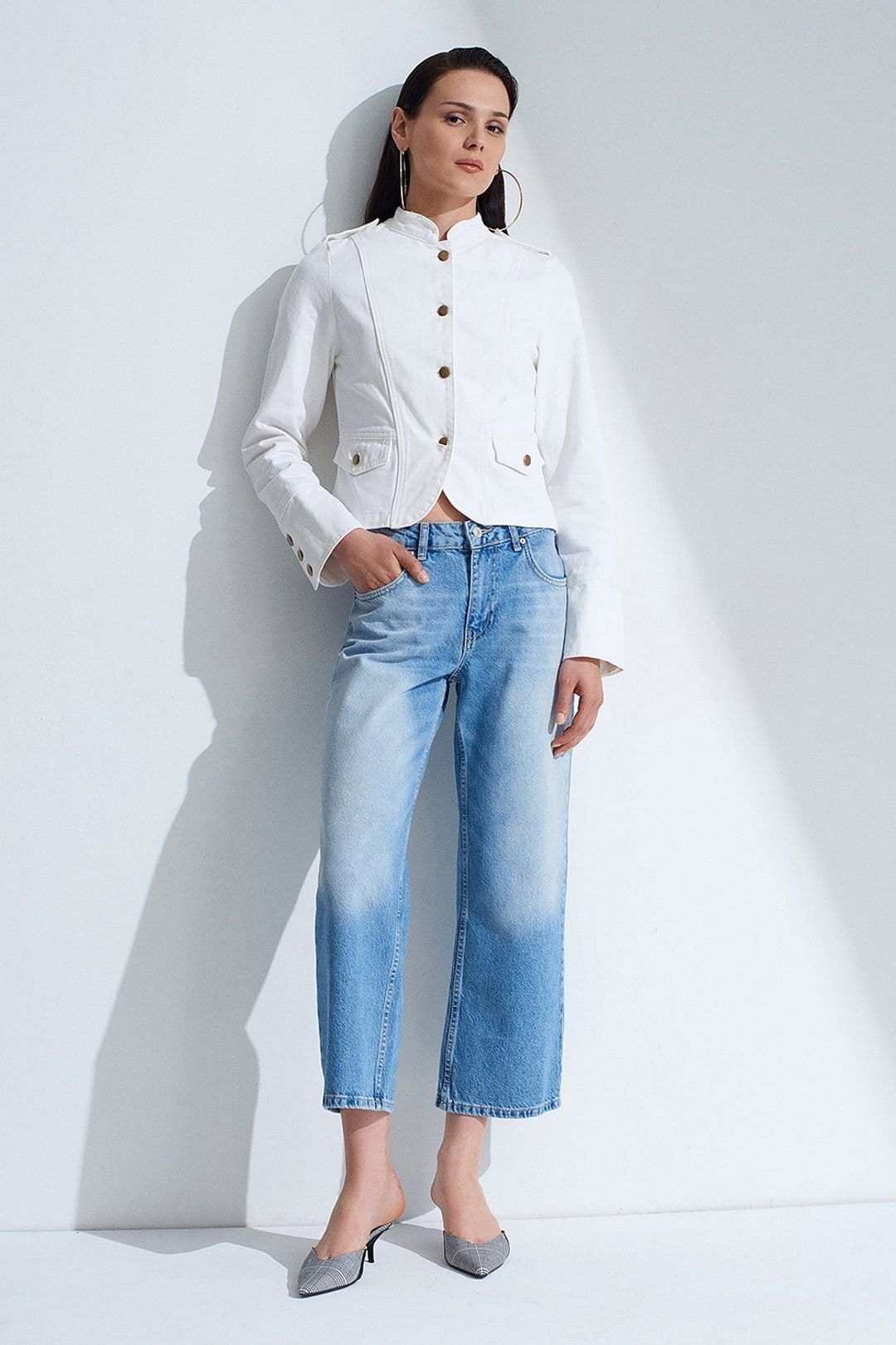Dilvin Dilvin Women's Cotton Poplin Mandarin Collar Jacket in White - 4