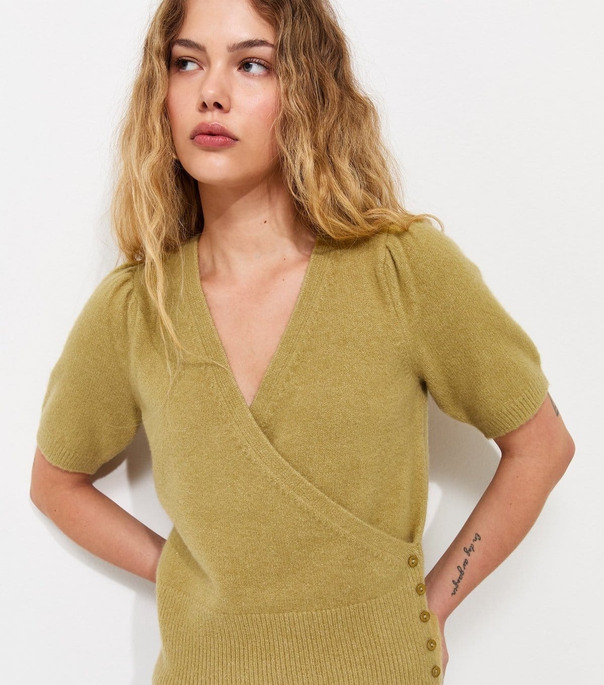 New Look Women's Green Wrap Front Puff Sleeve Knitted Top New Look - 1