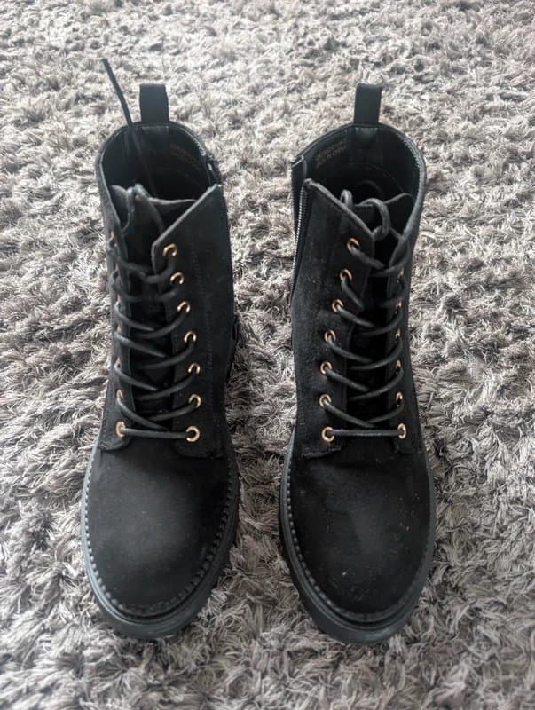 New Look New Look Black suede lace up Style Boots size 5