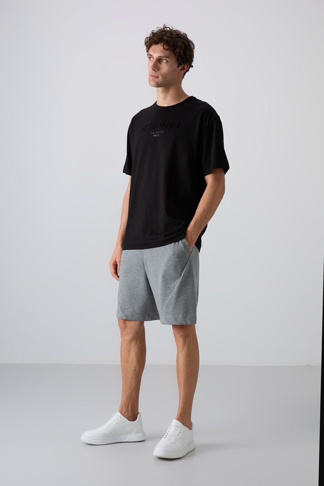 Tommy Life Tommy Life Men's Oversized Cotton-Polyester Logo T-Shirt in Black - 4