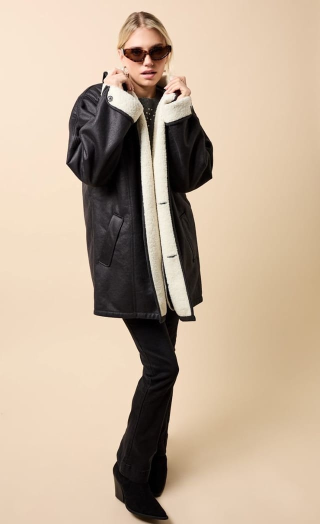 Little Mistress Little Mistress Women's Black Suede Contrast Lining Borg Jacket - 2