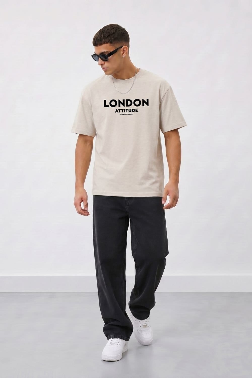 LONDON ATTITUDE LONDON ATTITUDE Men's Japanese Inspired Premium Cotton Relaxed Fit T-Shirt in Light Grey - 4