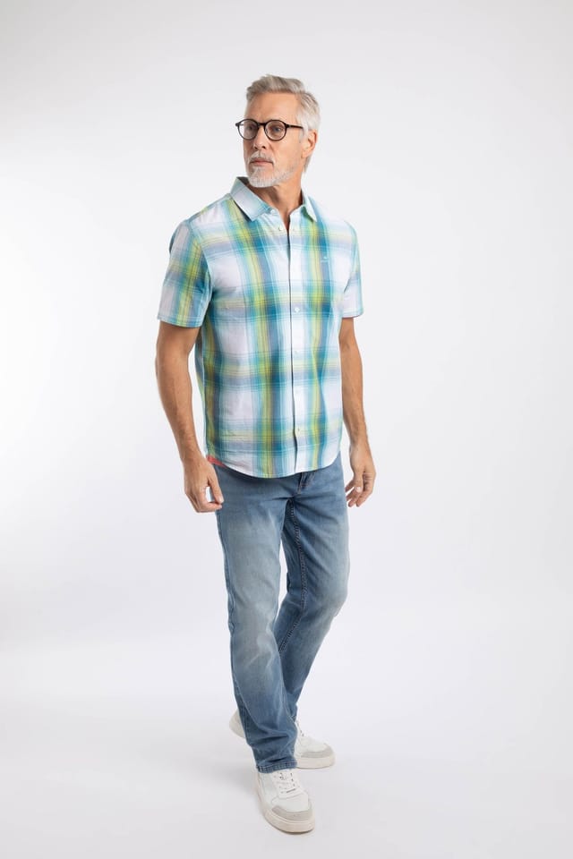 Weird Fish Weird Fish Men's Judd Short Sleeve Check Shirt in White - 3