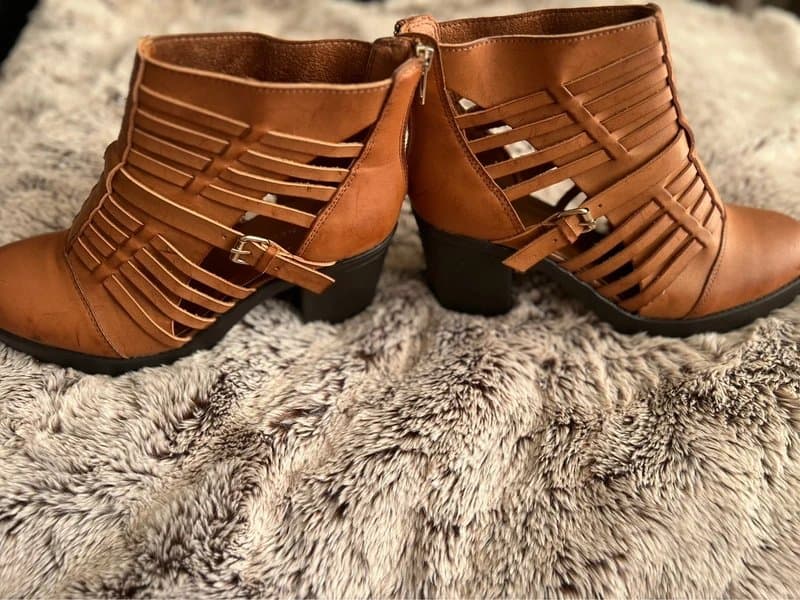 New Look New brown leather boot style from new look size6
