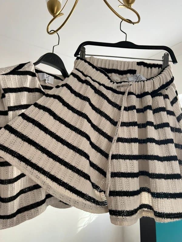 JS Millenium Striped set size m