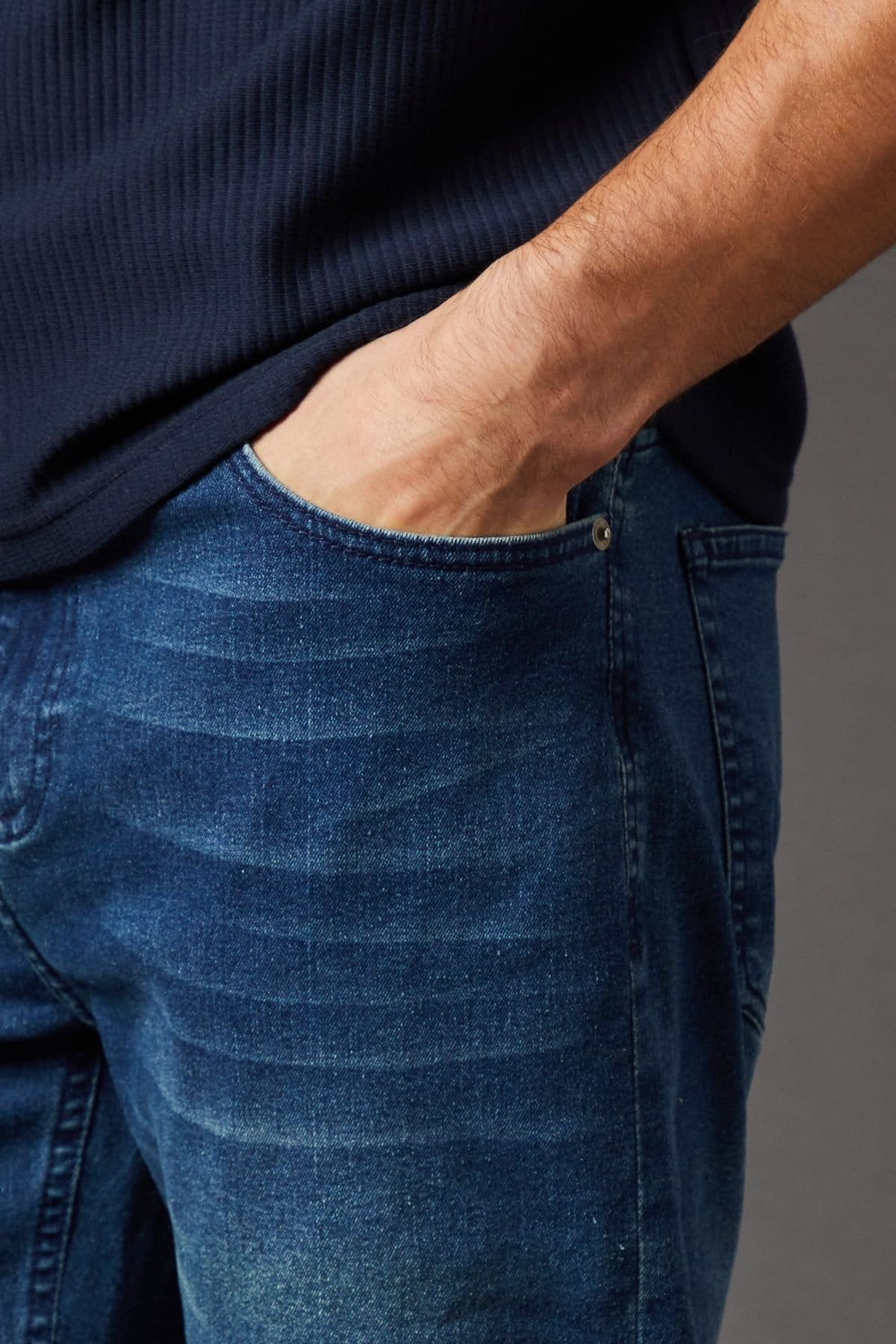 Burton Burton Men's Blue Wash Stretch Straight Fit Jeans in Light Wash - 4