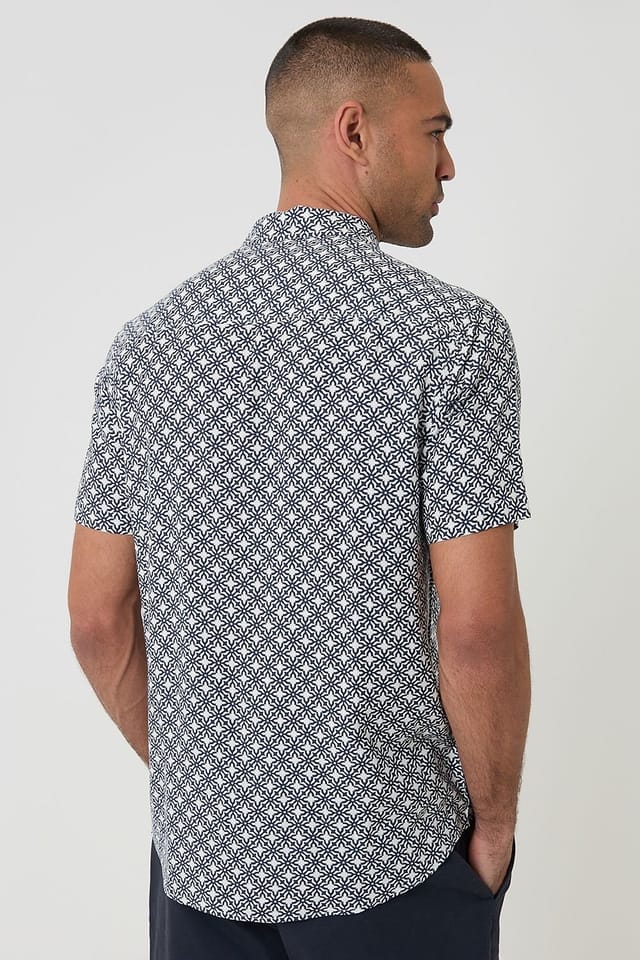 Threadbare Threadbare Men's Geometric Print Short Sleeve Shirt in Blue - 2