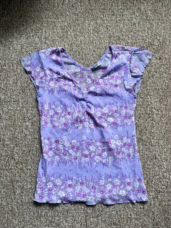 Per Una Marks and Spencer true vintage lilac floral top S