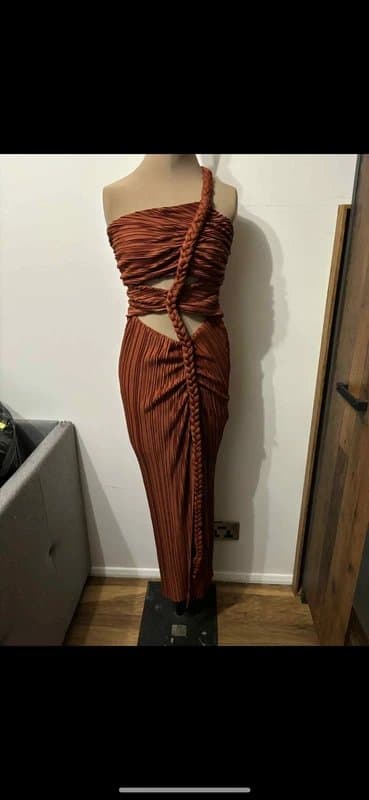 ASOS Design plisse pleated plait one strap shoulder maxi dress cut out evening goddess size 10 rusty