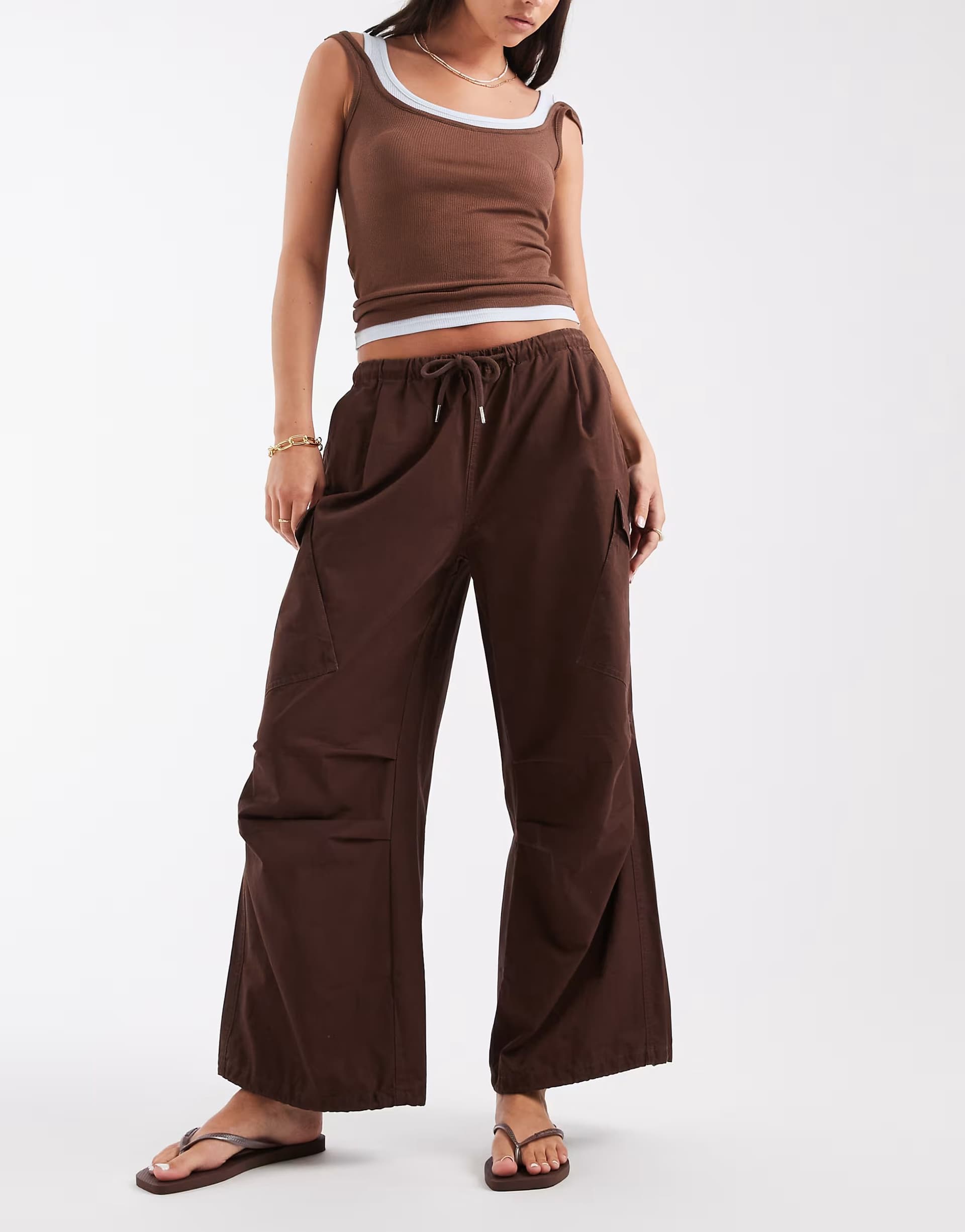 ASOS ASOS DESIGN parachute cargo trouser in chocolate