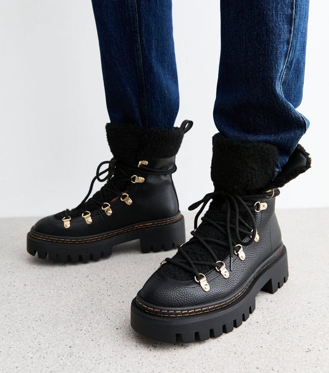 New Look Women's Black Faux Leather Fleece Trim Chunky Ankle Boots Vegan New Look - 2