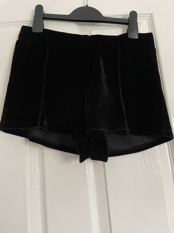 New Look Kelly Brook Collection velvet black hot pants shorts size 10