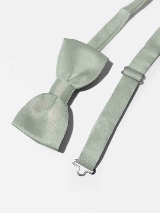 Maya Deluxe Maya Deluxe Men's Satin Bow Tie Pocket Square Set in Green - 3