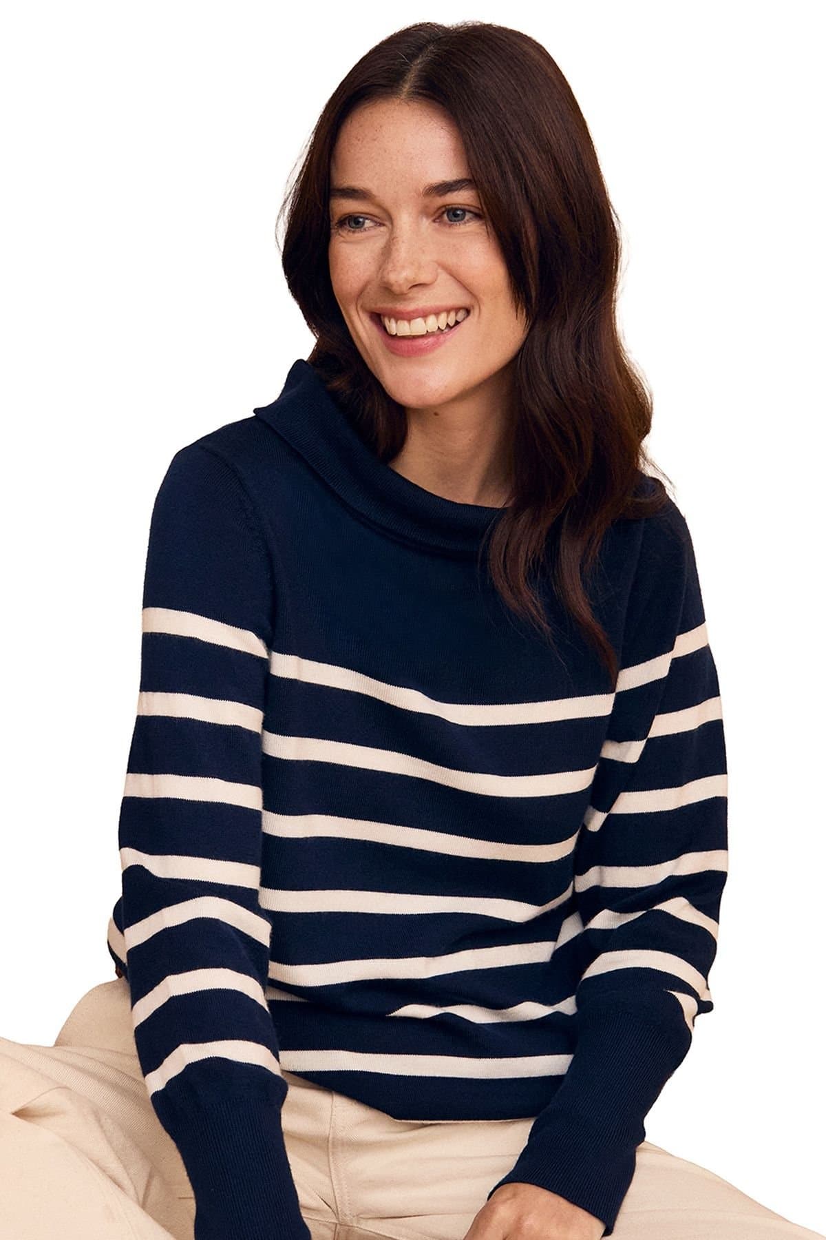 Celtic & Co Celtic & Co Women's Fine Knit Merino Collard Sweater in Dark Navy