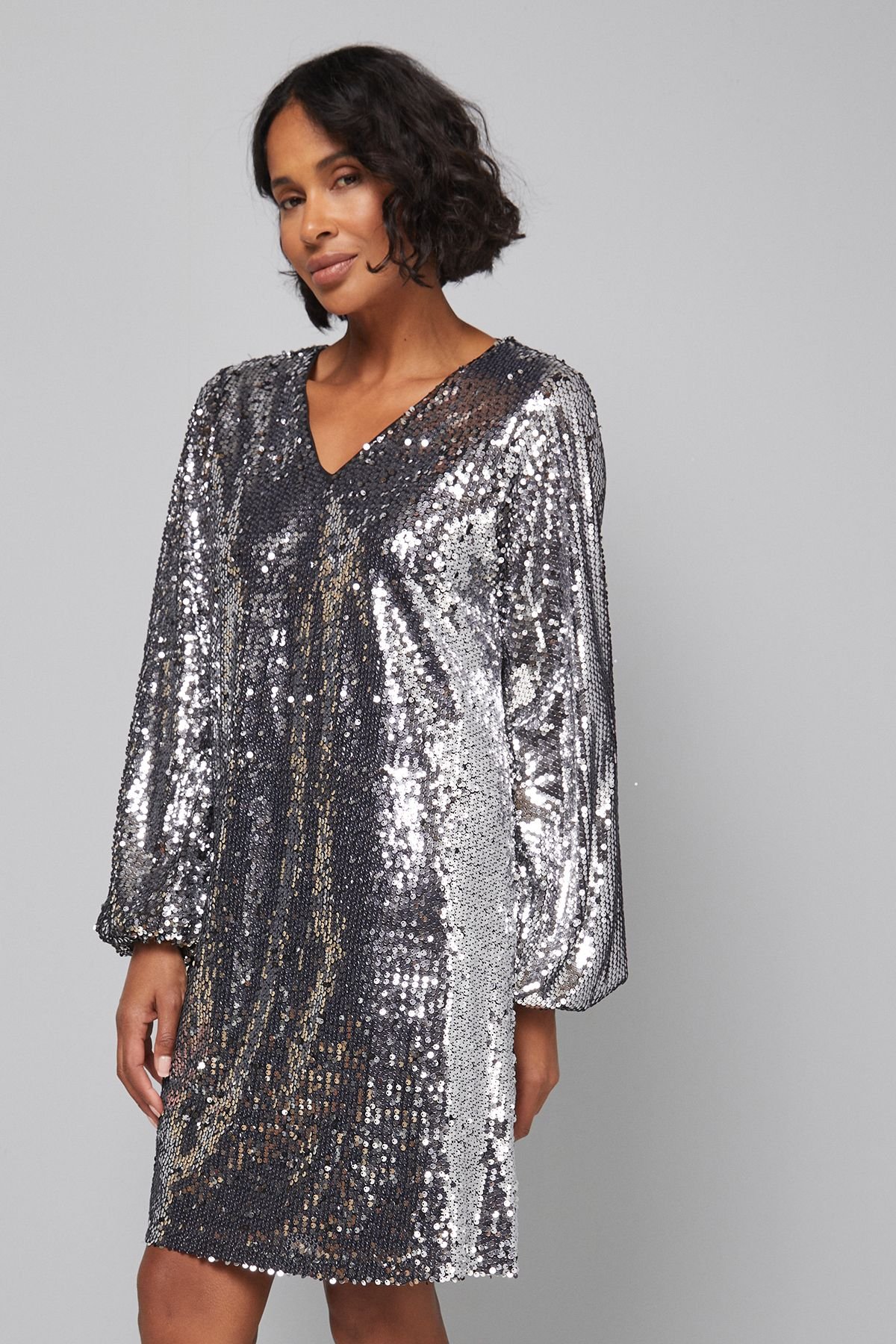 Wallis Wallis Women's Mixed Sequin V Neck Shift Dress in Black - 4