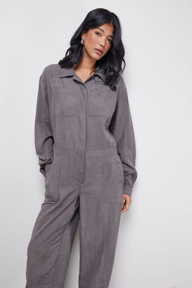 Warehouse Warehouse Women's Peach Satin Utility Boilersuit Jumpsuit in Charcoal - 2