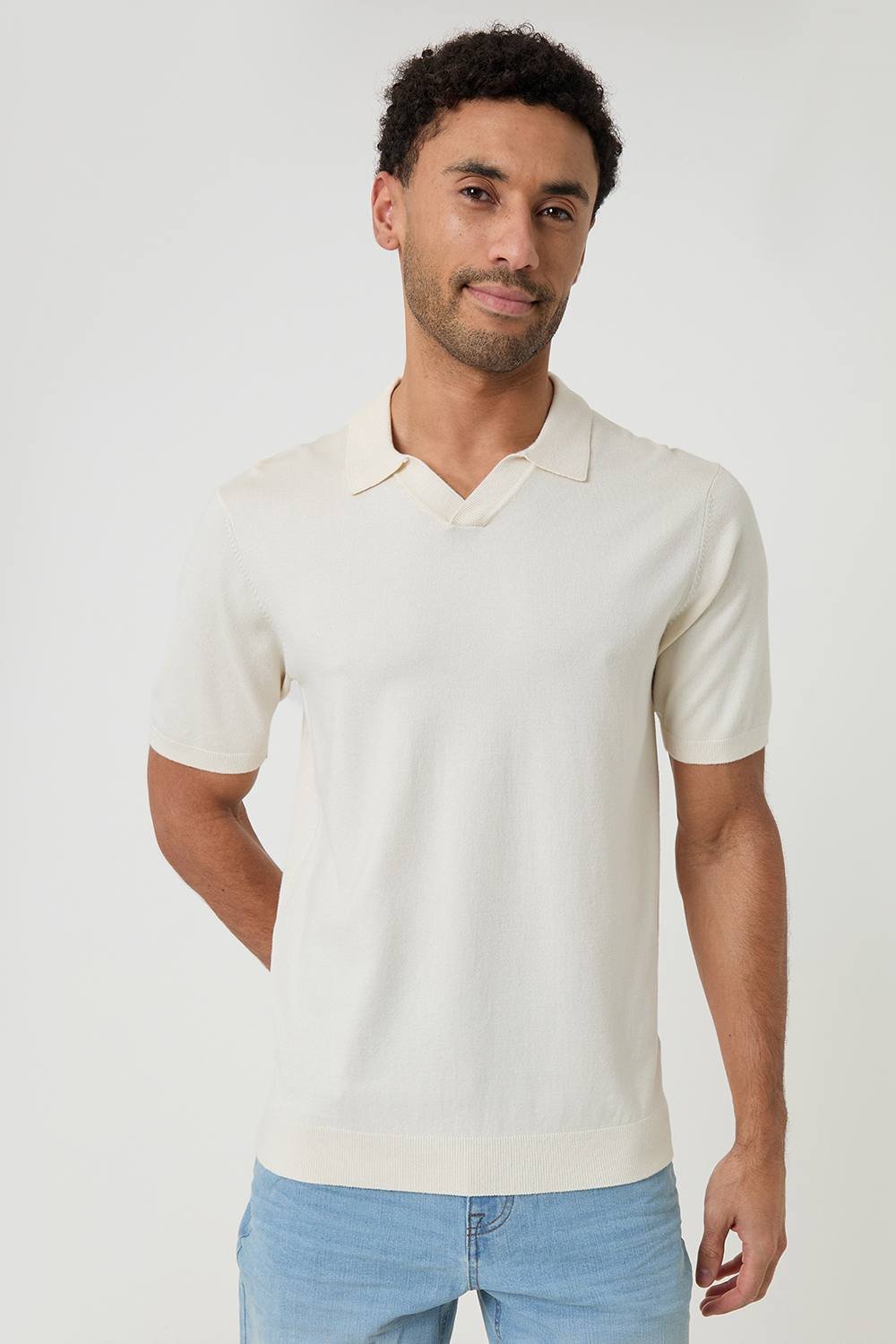 Threadbare Threadbare Men's Knitted Short Sleeve Trophy Neck Polo in Natural - 2