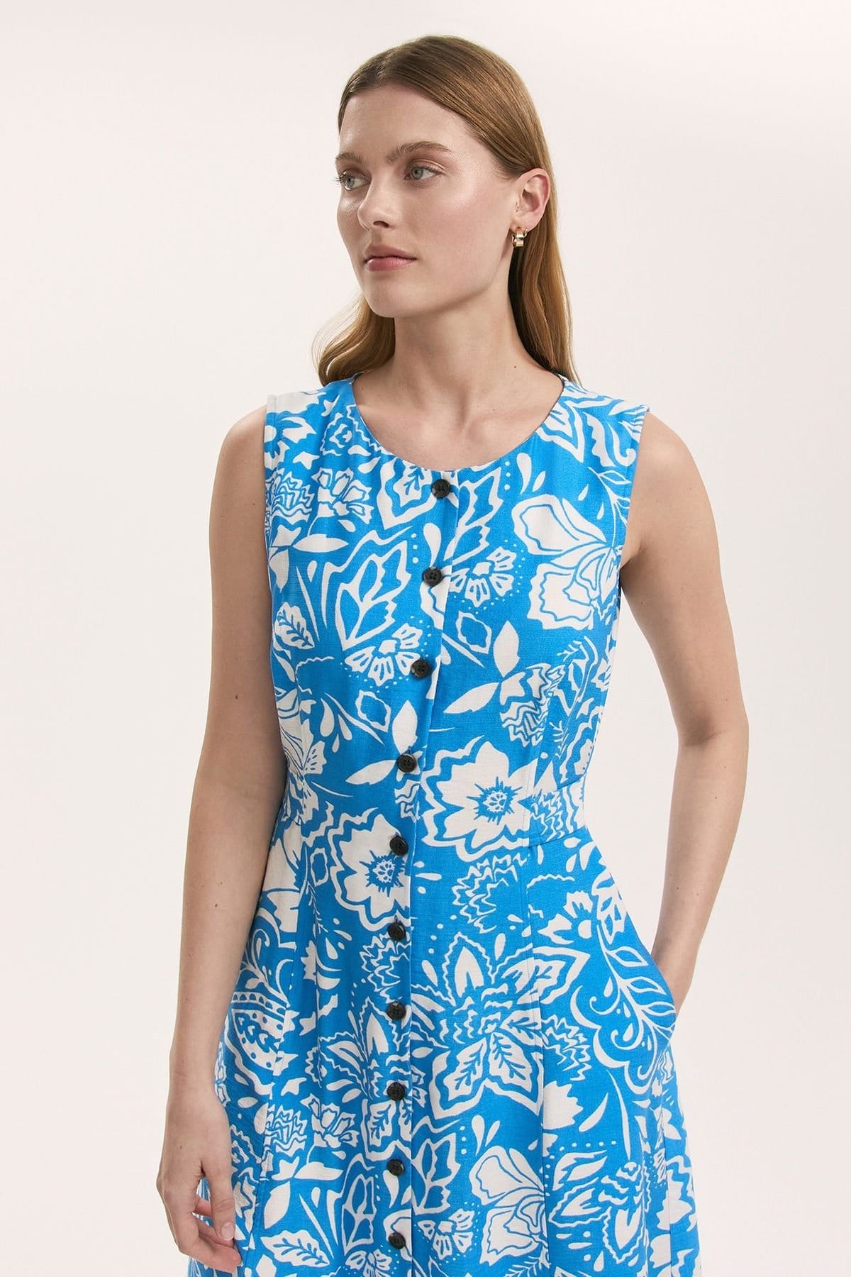 Finery London Finery London Women's Aimee Floral Midi Dress in Bright Blue - 4