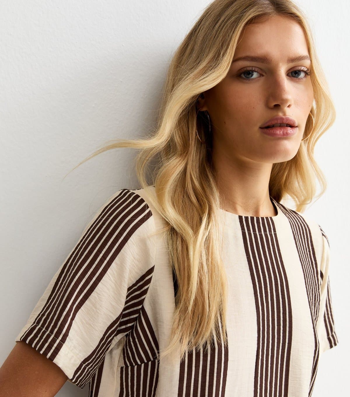 New Look New Look White and Brown Stripe Crew T-Shirt