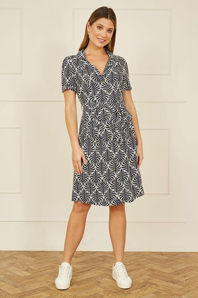 Yumi Yumi Women's Navy Leaf Print Retro Shirt Dress - 2