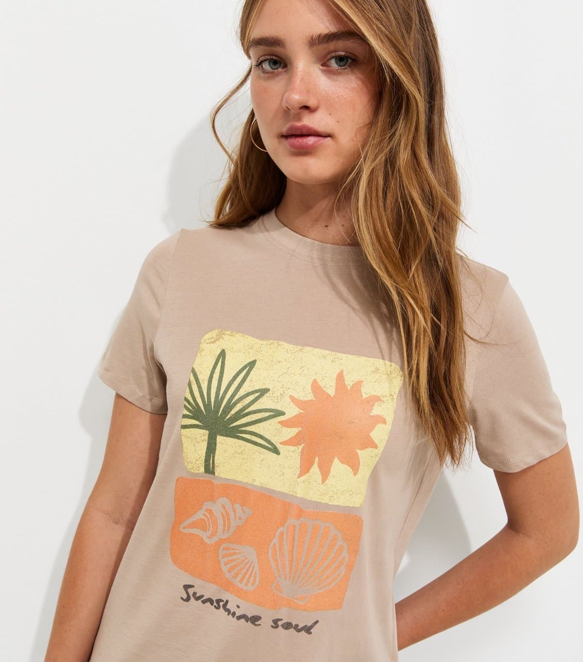 New Look Women's Mink Cotton Sunshine Soul Relaxed T-Shirt New Look
