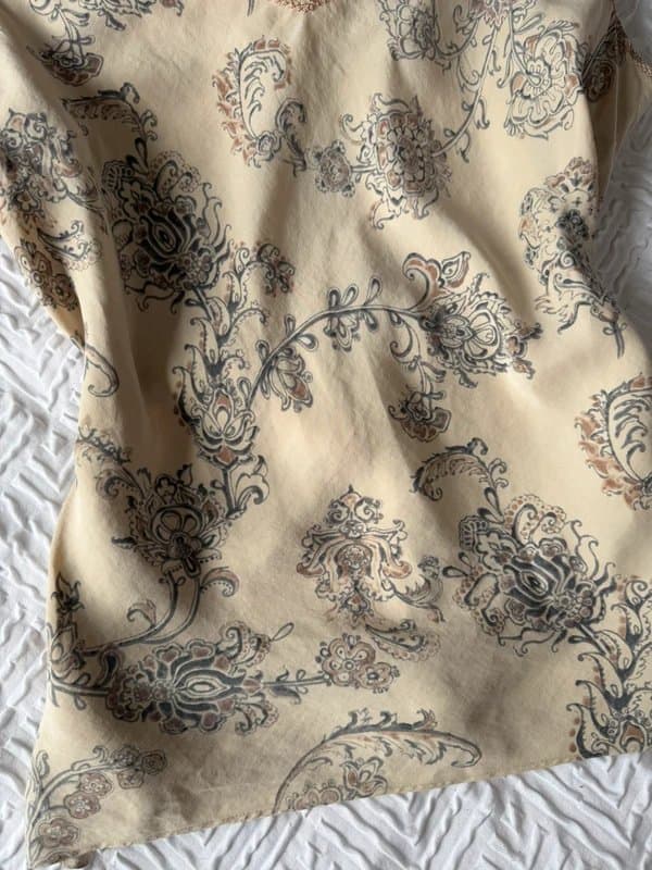 Rocha John Rocha 100% silk y2k John rocha paisley floral print cream floaty cami