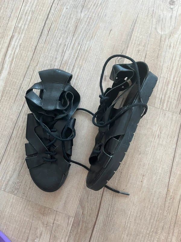 Topshop Black leather Roman sandals