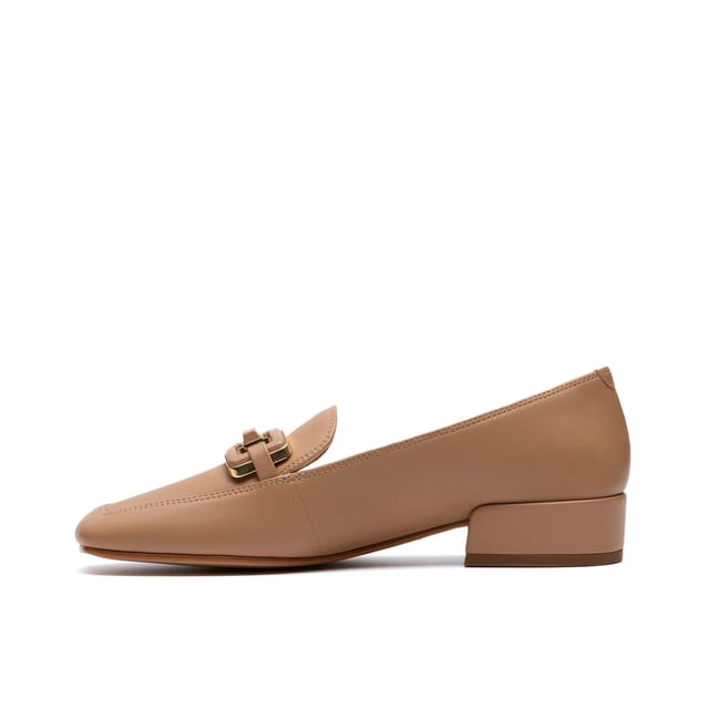 Clarks Clarks Women's Seren 30 Easy Praline Leather Loafers, Slip Ons in Beige - 2