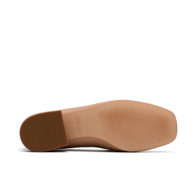 Clarks Clarks Women's Seren 30 Easy Praline Leather Loafers, Slip Ons in Beige - 3