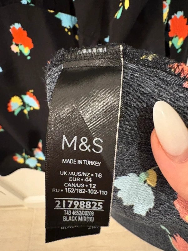 Marks & Spencer Marks and Spencer’s floral blouse top size 16 - 1