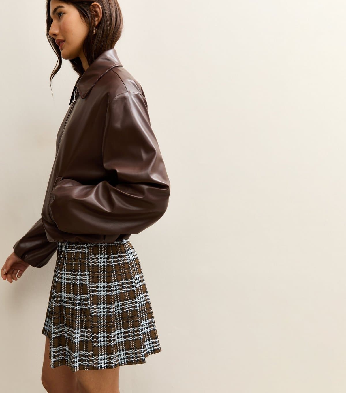 New Look Women's Dark Brown Check Pleated Mini Skirt New Look